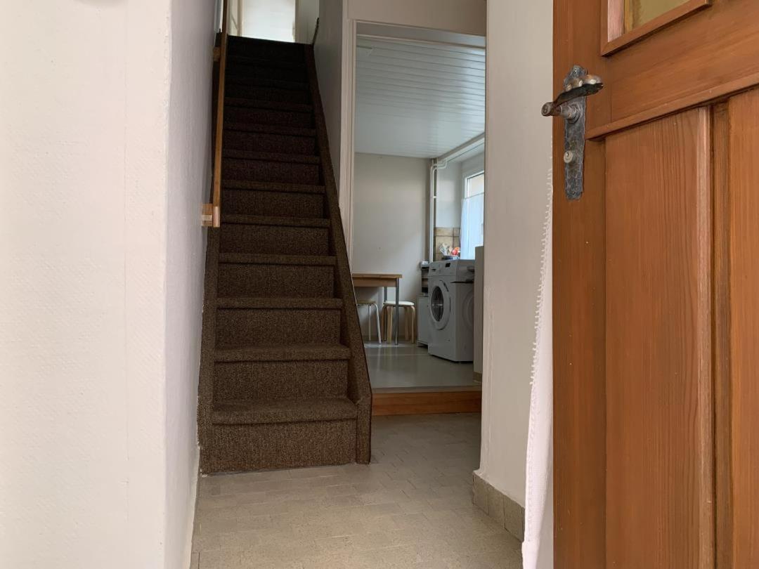 Revier Grosi'S Art Apartment Netstal Екстериор снимка
